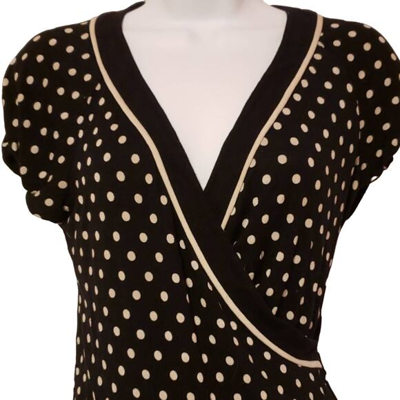BCBG MAXAZRIA Black &White Polka Dot Wrap Short Sleeve Top Size Small - Picture 2 of 5